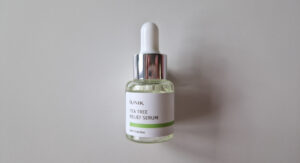 Mehr über den Artikel erfahren iUNIK Tea Tree Relief Serum – super Serum für empfindliche Haut!