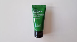 Mehr über den Artikel erfahren Benton Aloe Hyaluron Cream – einfache Feuchtigkeitspflege für empfindliche Haut 💦