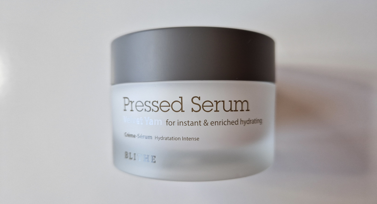 Du betrachtest gerade BLITHE Pressed Serum Velvet Yam – Serum & Creme in einem! 💦